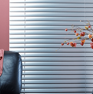 horizontal blinds about compressor